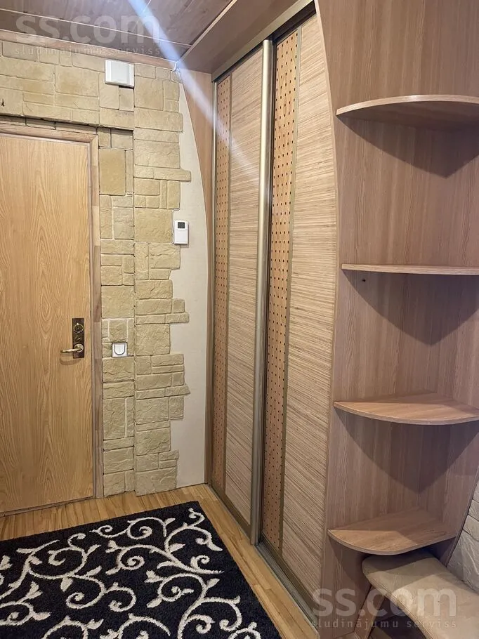 Hallway - 3-Bedroom Flat with Balcony in Riga