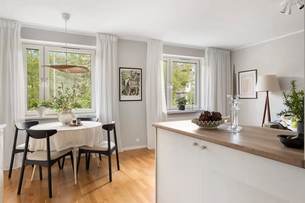 Salle à manger - Bright Two-Bedroom Flat with Large Terrace in Stockholm