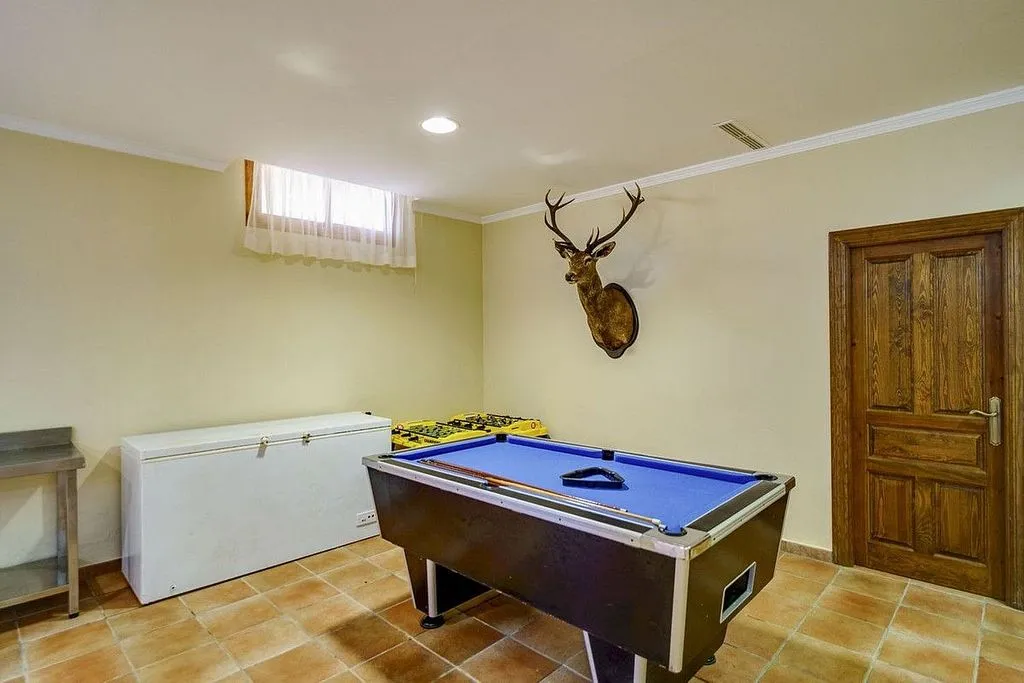 Pièces - Chalet with Pools and Terrace in Benahavís