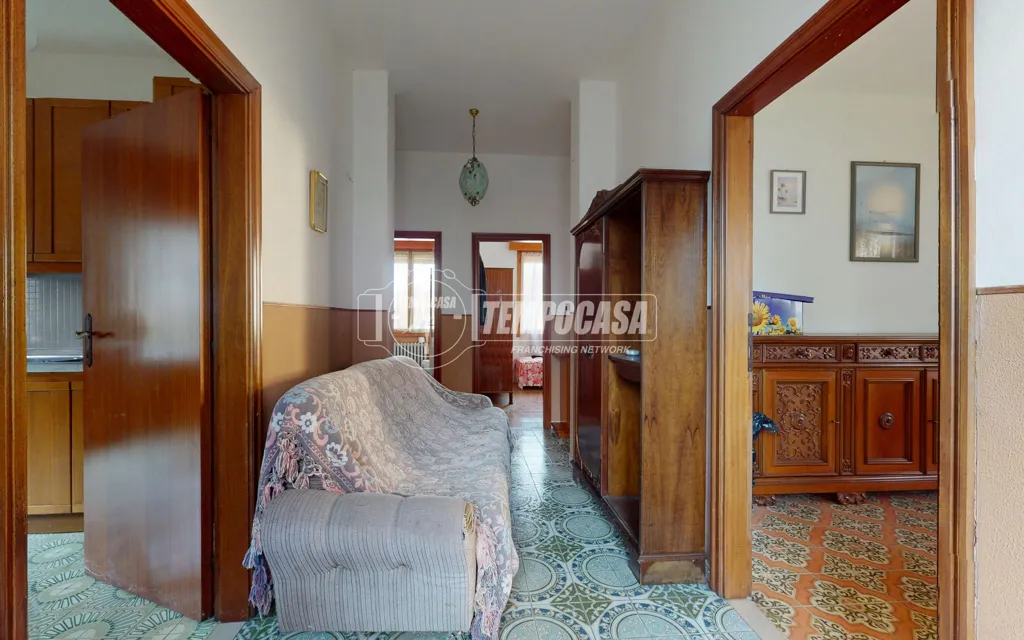 Esik - Spacious Apartment with Garden in Zocca Centre