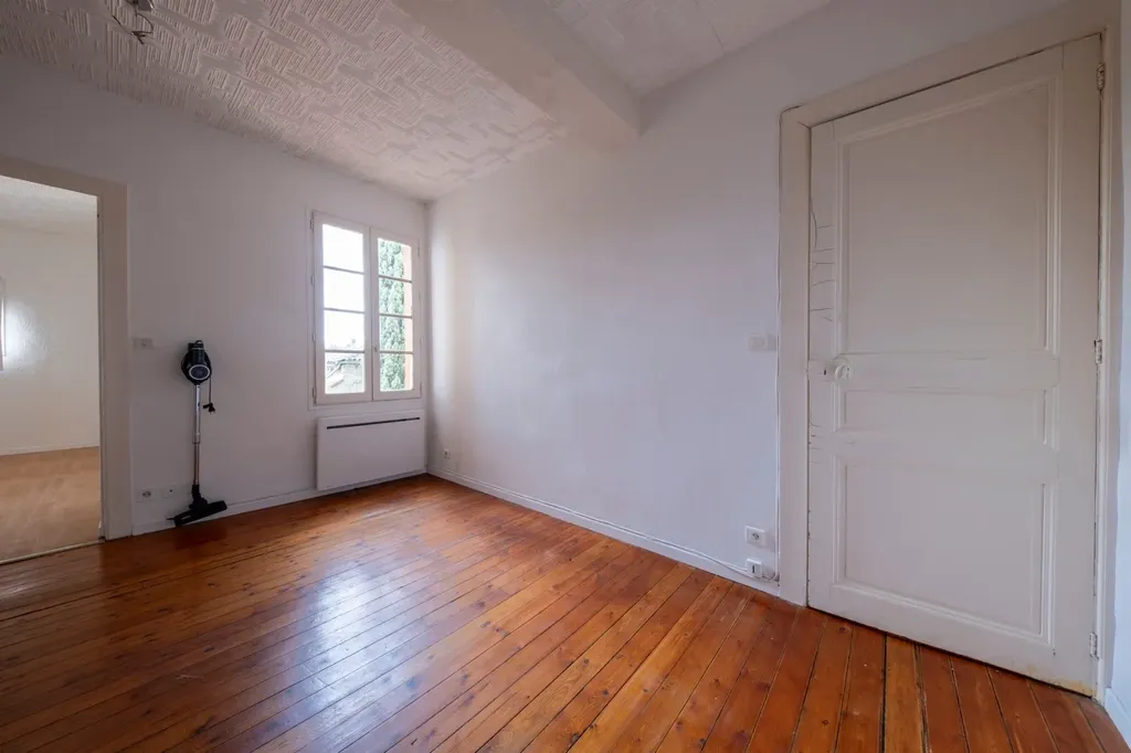 Pièces - Appartement Charmant en Centre-Ville