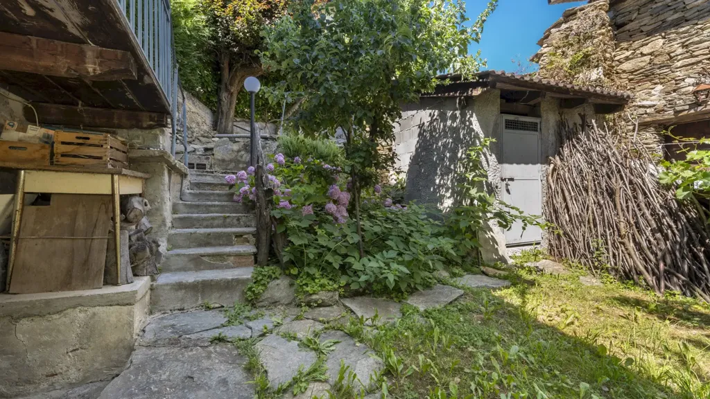 Jardin - Rustic Cottage with Woodland View in Roccabruna