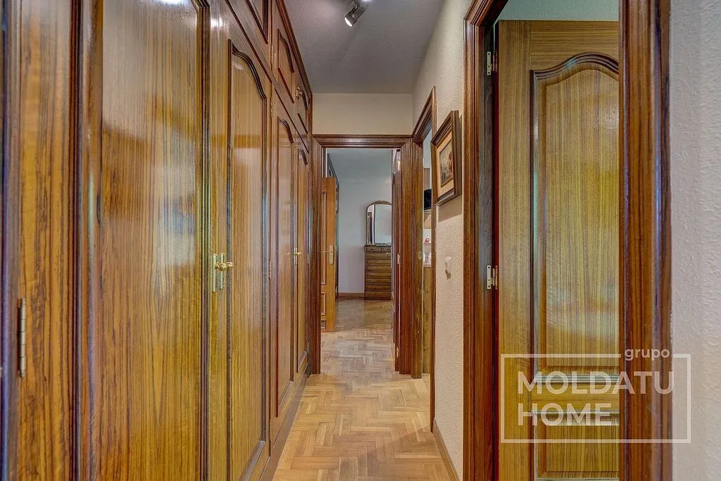 hallway_entrance