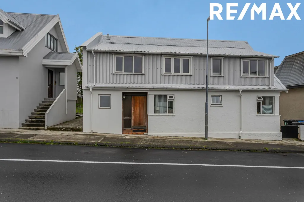 Esterno - Duplex with Studio Potential in Holtsgata