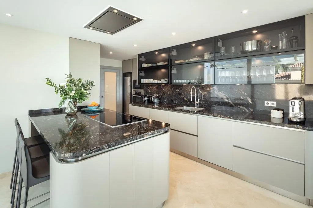 Cuisine - Luxury Villa with Sea Views in Marbella