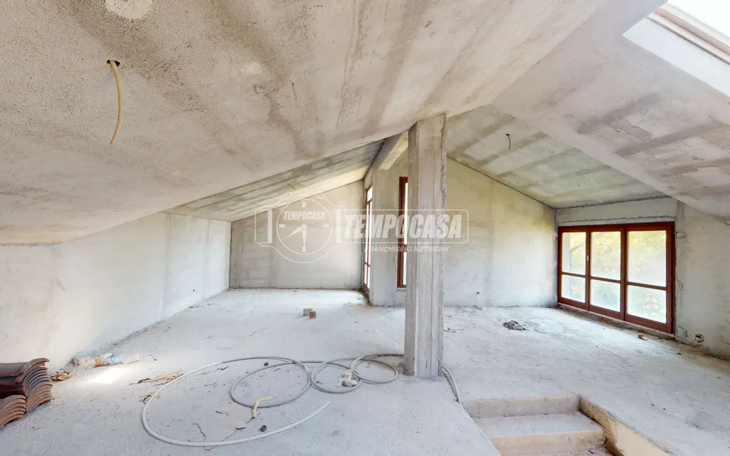 Pièces - Elegant Villa with Two Units in Camerata Picena