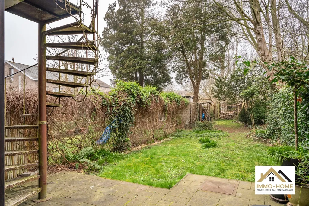 Jardin - Appartement de 3 Chambres avec Terrasse à Sint-Amandsberg