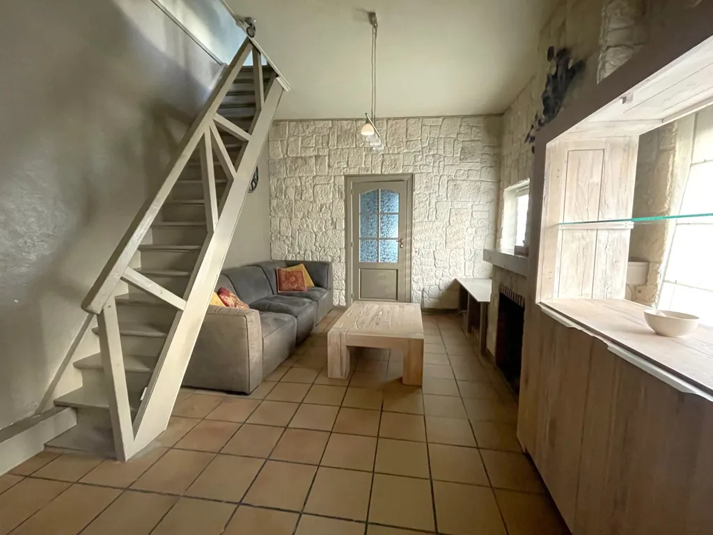 Elutuba - Charming 3-Facade House with Garden in Rural Area