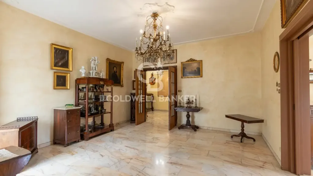 Entrée - Apartment with Balcony in Vanchiglietta, Turin