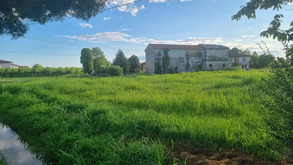 Aed - Rustic Property to Renovate in Oderzo