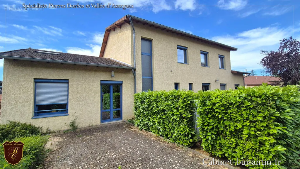 Esterno - Office Building in Village Centre, Le Bois d'Oingt