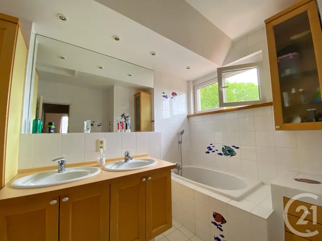 Salles de bain - Maison Meublée avec Jardin à Colomiers