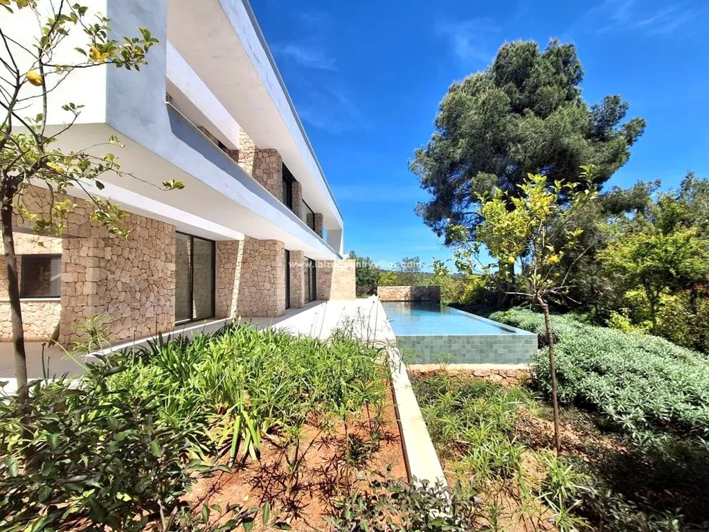 Bassein - Contemporary Villa with Infinity Pool in Ibiza