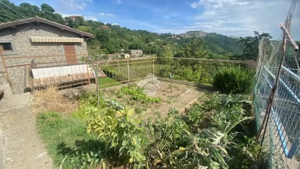 Aed - Independent House with Lake View in Montefiascone