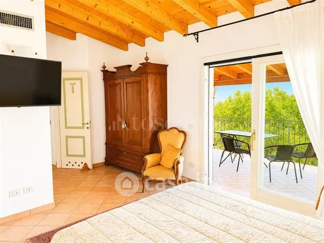 Magamistoad - Villa with Pool in Moniga del Garda
