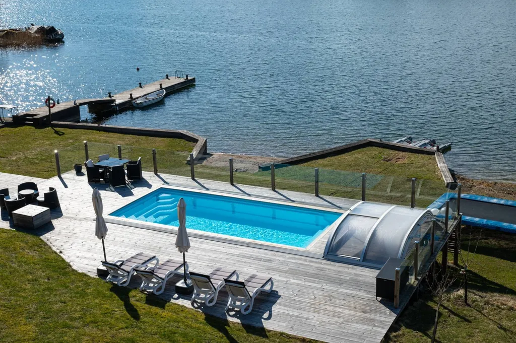 Õhuvaade - Scenic Villa with Pool in Southern Archipelago