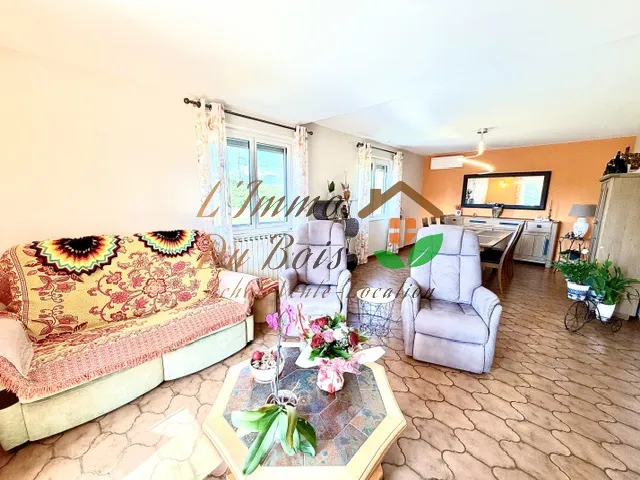 Elutuba - Villa with Garden and Terrace in Chanas
