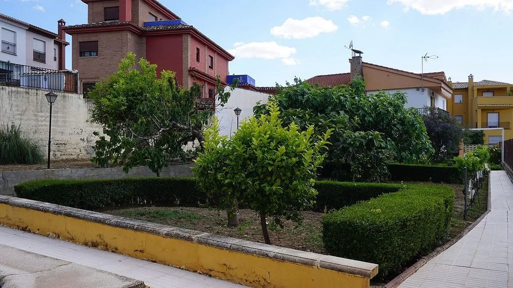 Aed - Chalet with Pool and Garden in Cajar
