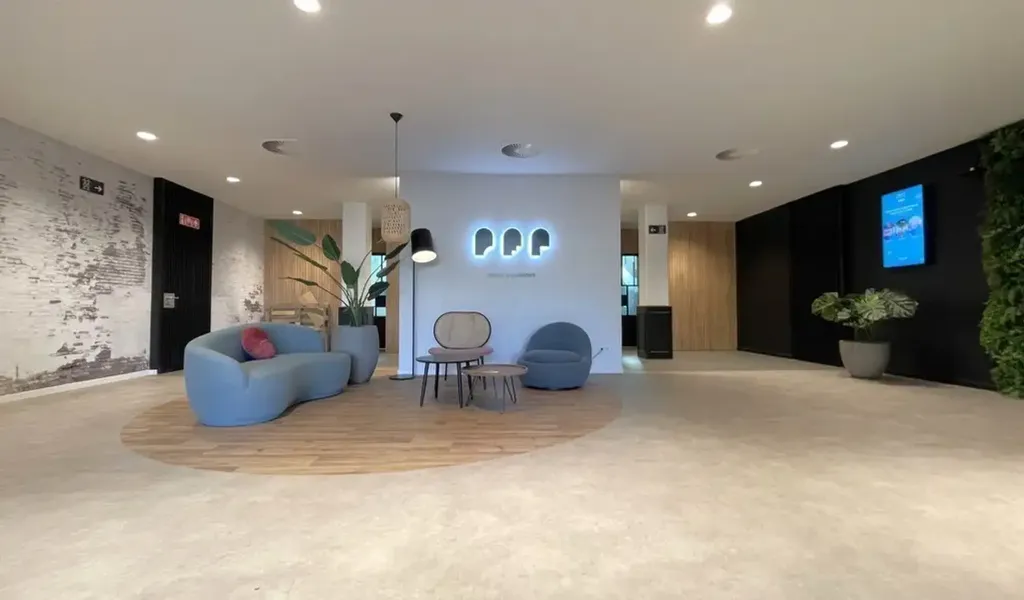 Esik - Office Space in The Sage, Berchem