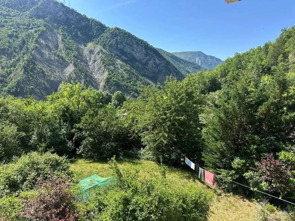 Jardin - Maison au Calme avec Piscine près de Valberg