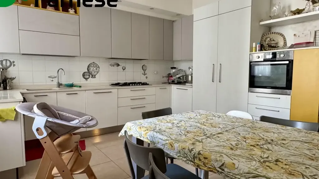Cuisine - Spacious Apartment in Piacenza's Historic Centre