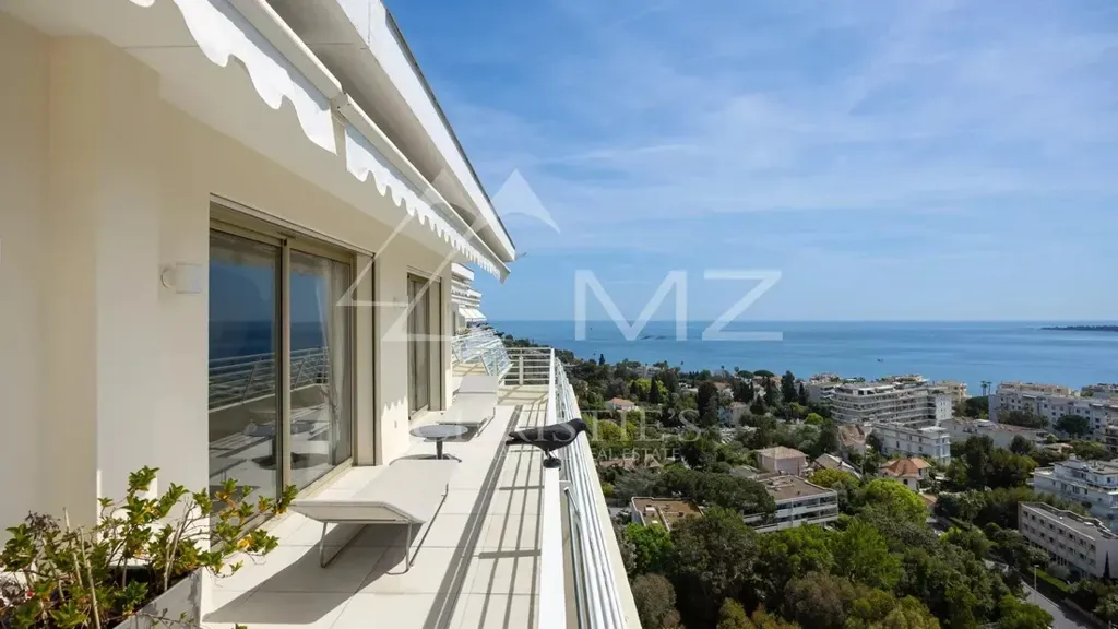 4 magamistoaga korter asukohas Cannes