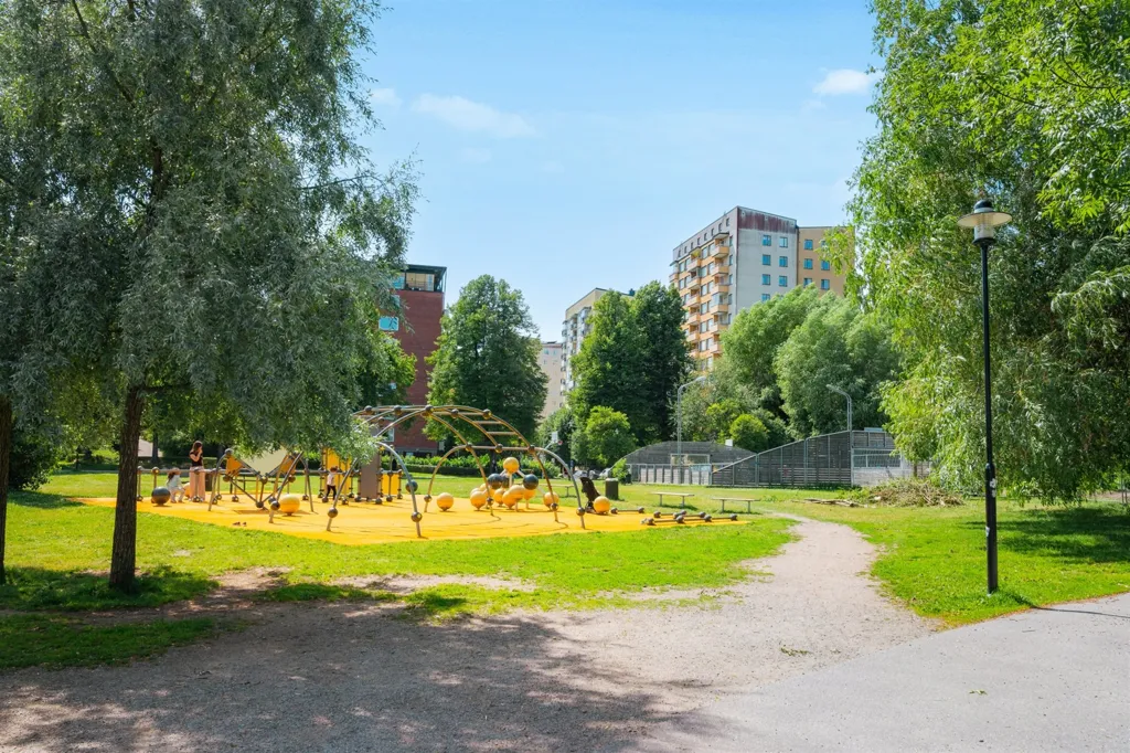 1-Bedroom Apartment with Balcony in Solna