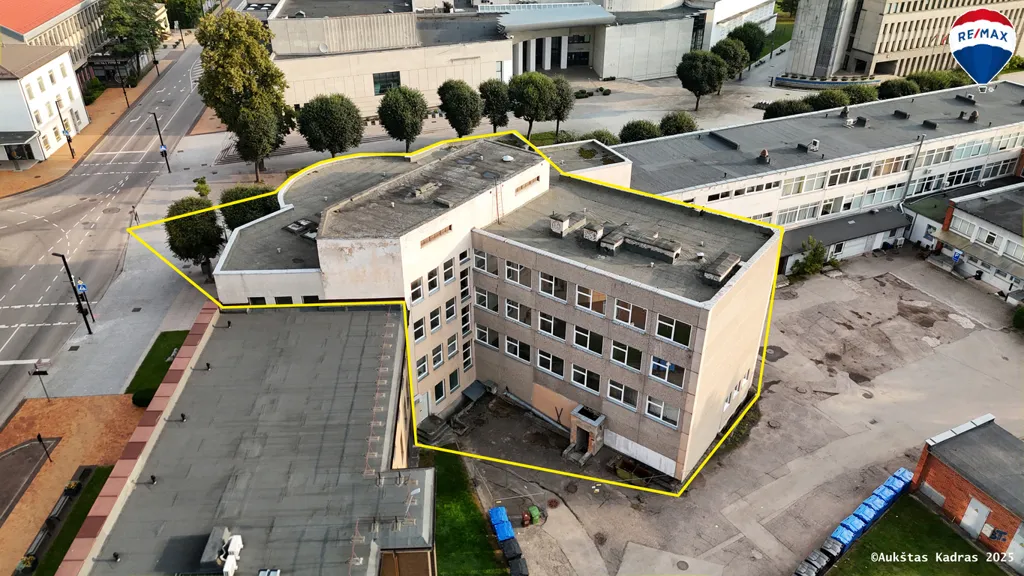 Õhuvaade - Commercial Building with Rotunda View in Alytus Centre