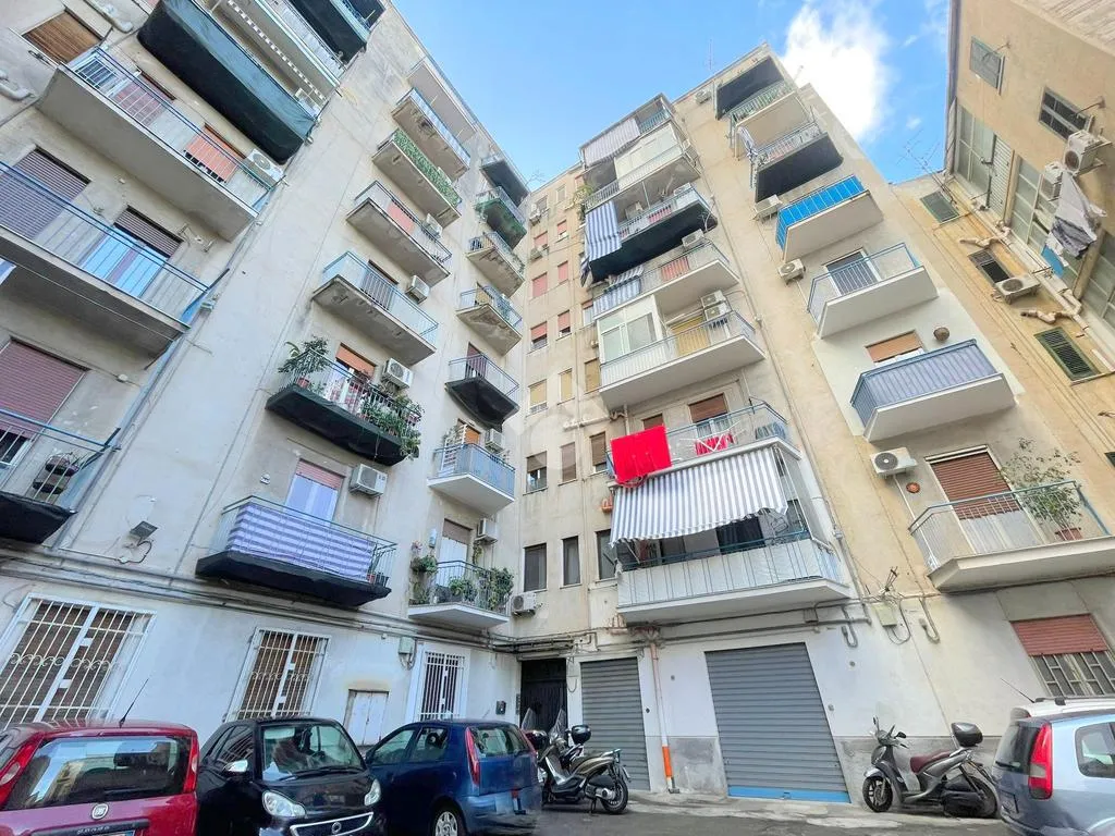 Välivaade - Three-Bedroom Flat with Balcony in Palermo