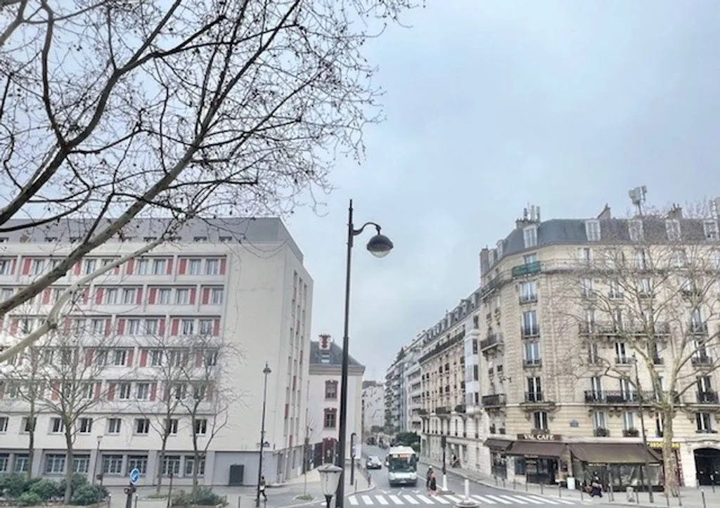 Extérieur - Appartement de Luxe avec Double Exposition à Paris