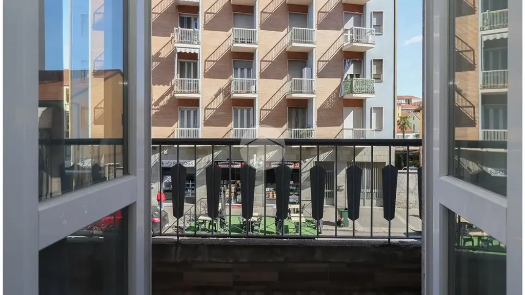 Balcon - Modernised Apartment with Balcony in Lucento, Turin