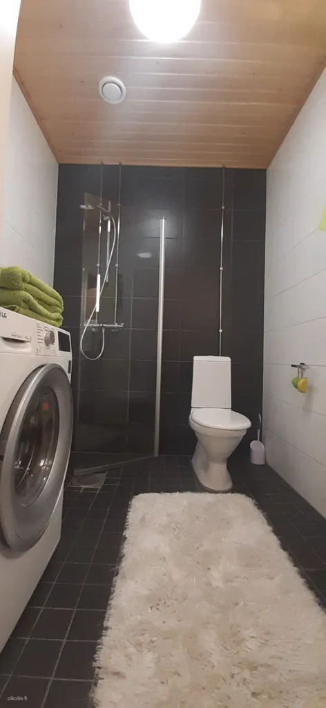 Salles de bain - Fully Furnished Apartment with Balcony in Vantaa