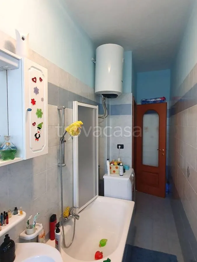 Bagni - Apartment with Double Exposure in Turin