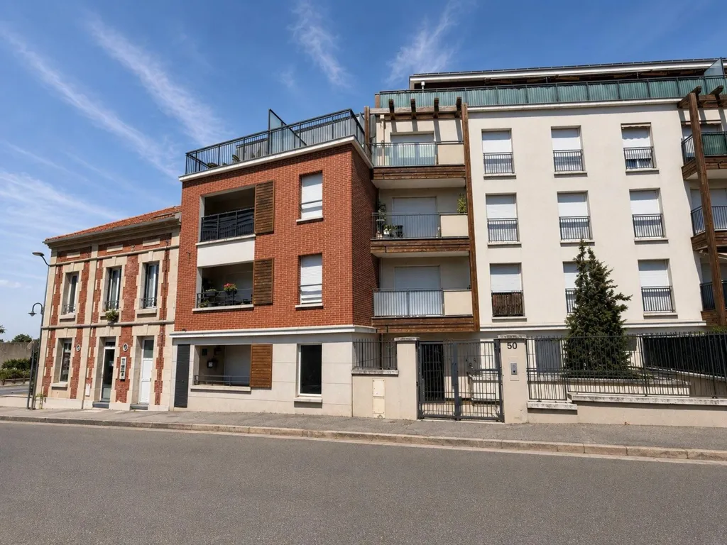 Extérieur - Appartement Centre-Ville avec Parking à Poissy