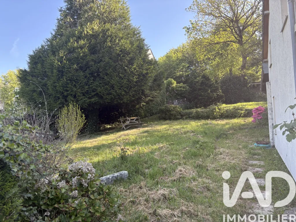 Aed - Charming Bocage House with River View in Domjean