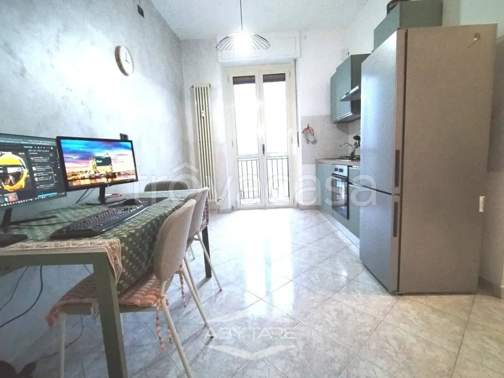 Köök - Rusticated Flat with Balcony in Turin