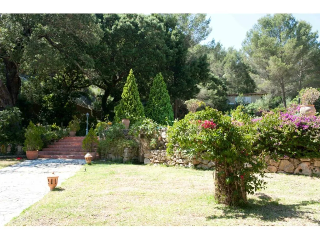 Aed - Rustic Chalet with Pool in Formentor