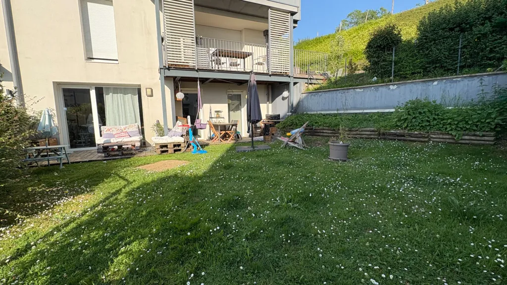 Jardin - Appartement en Rez-de-Jardin avec Terrasse à Mures