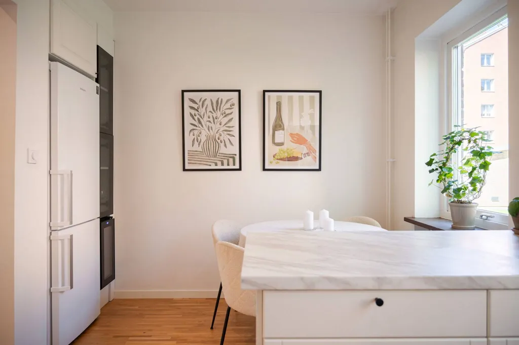 Cuisine - Renovated 2-Bedroom with Balcony in Helsingborg