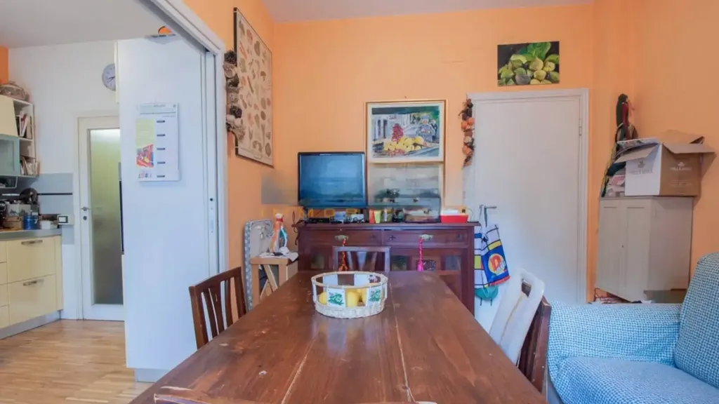 Appartement 5 pièces à IT