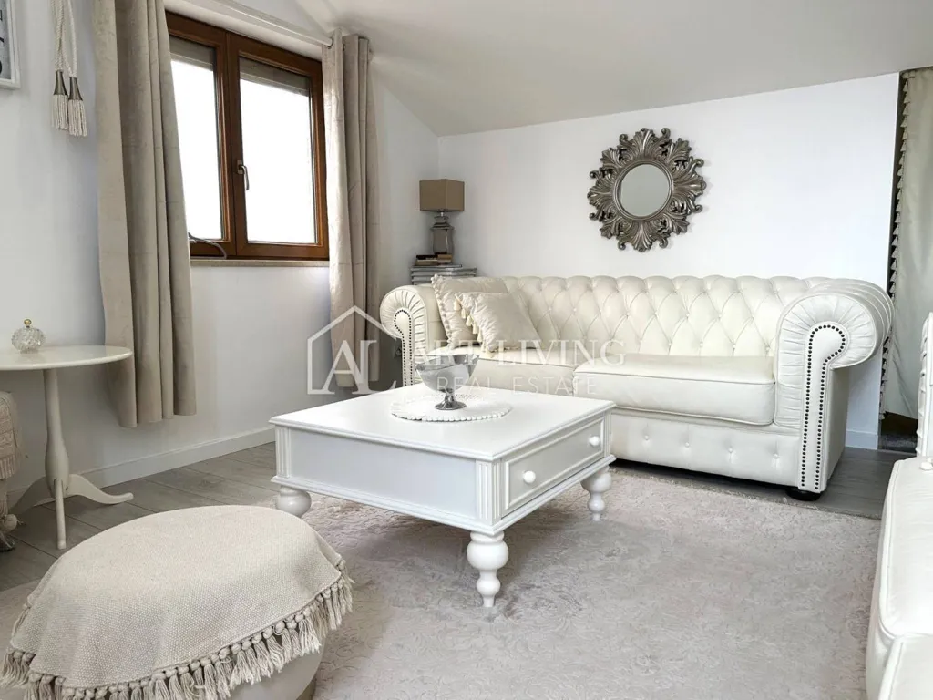 Séjour - Two-Bedroom Apartment with Sea View in Vrsar