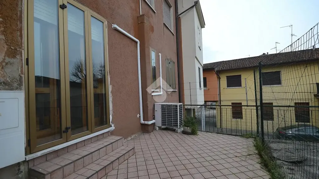 Jardin - Trilocale with Terrace in Flero