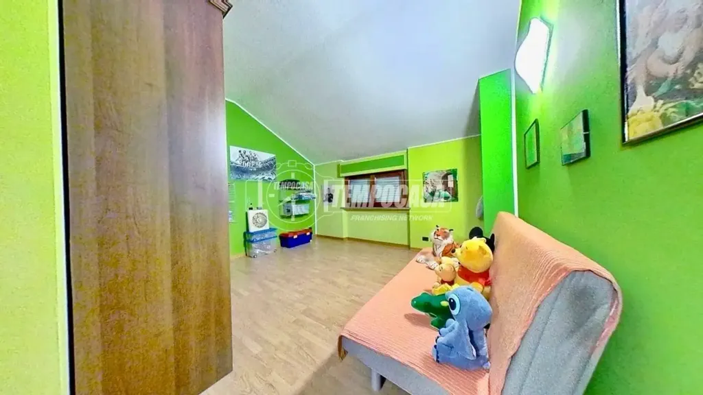 Pièces - Villa with Private Garden in Robassomero