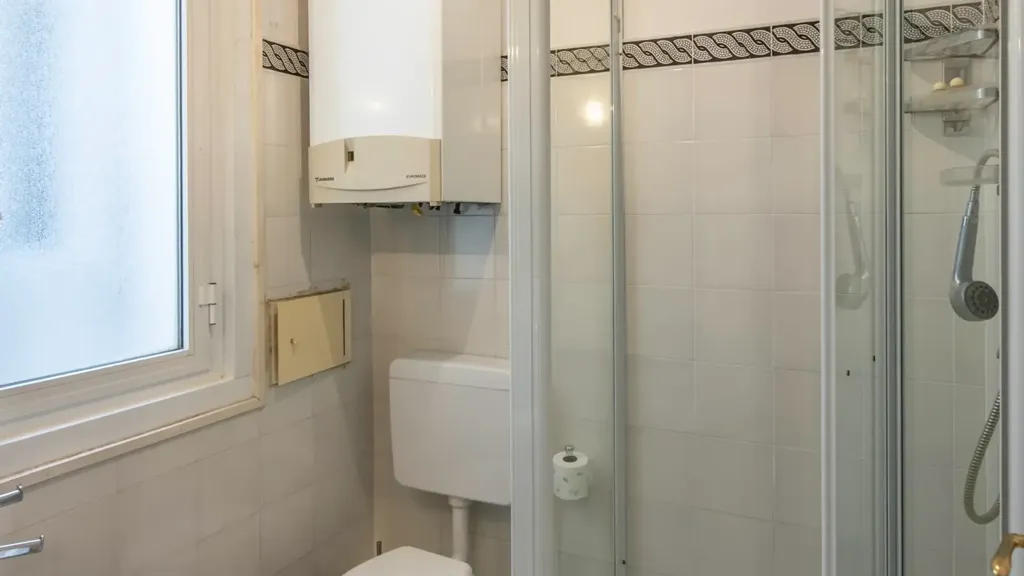 Salles de bain - Apartment with Sea View in Albaro, Genoa