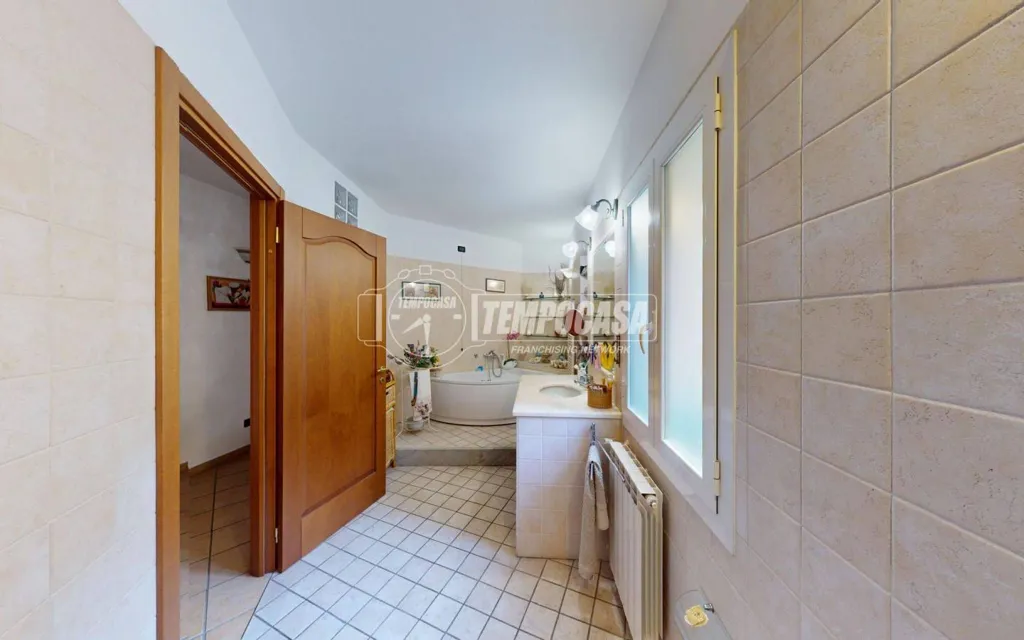 Salles de bain - Terraced House with Panoramic Terrace in Ranzo