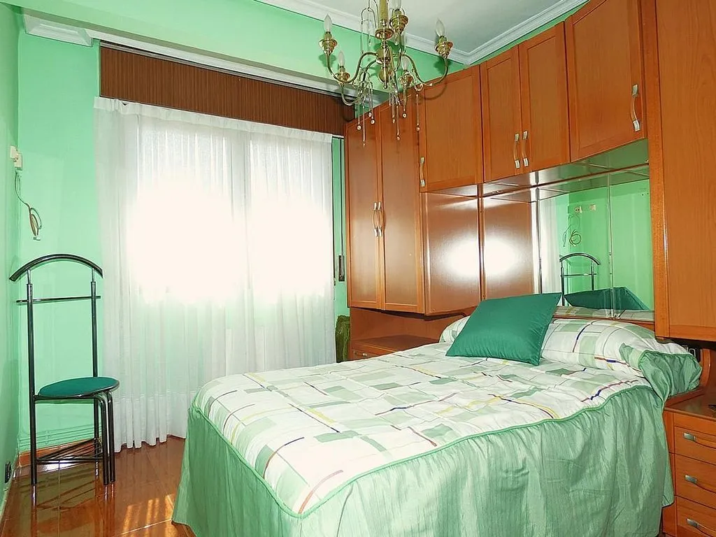 Chambres - Apartment with Balcony in Arrontegi Centre