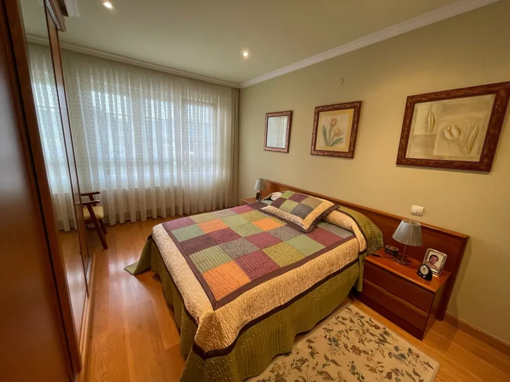 Bedrooms - Chalet with Large Garden in Barcena de Cicero