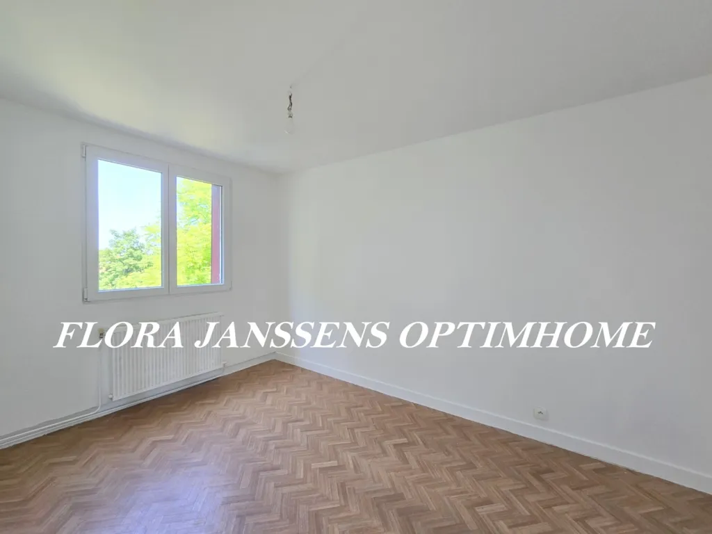 Toad - Spacious 4-Piece Apartment in Argenteuil
