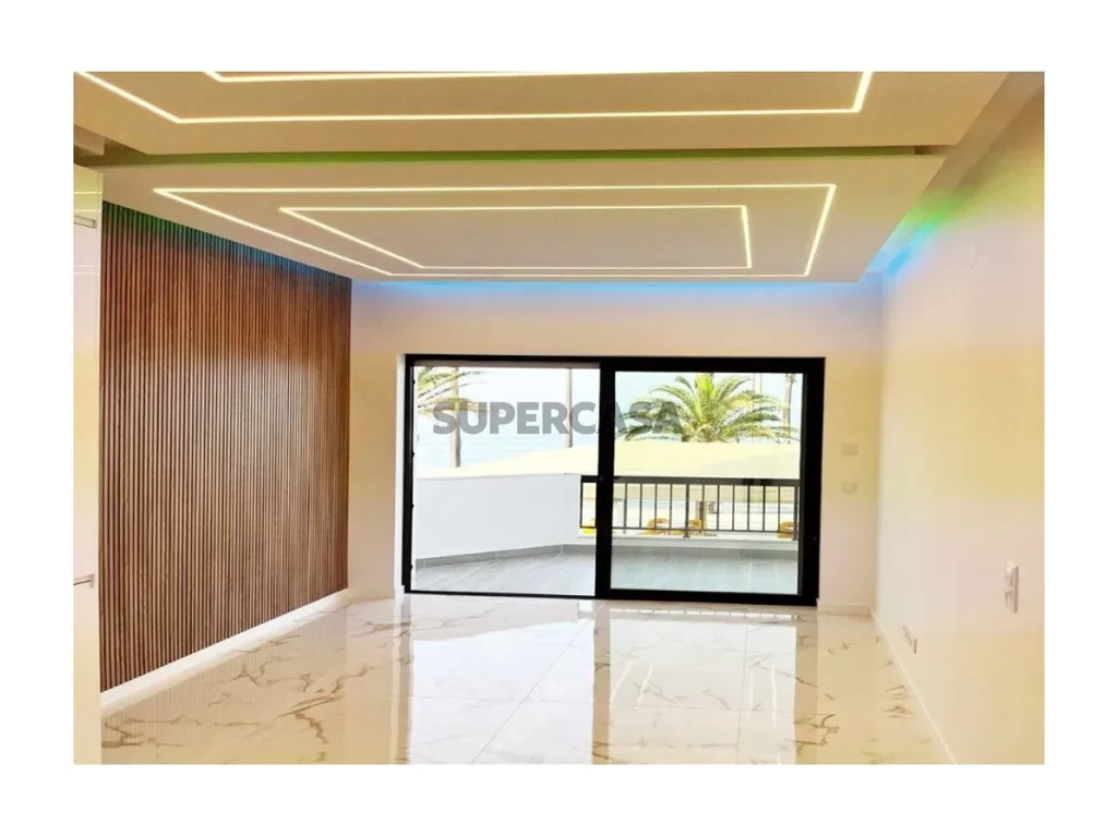 Hallway - 3-Bedroom Flat with Sea View in Loulé
