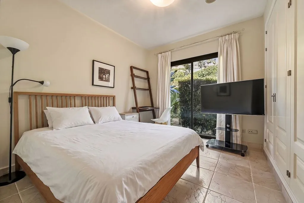 Magamistoad - Ground Floor Apartment with Pool in Benatalaya